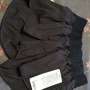 Lululemon Tracker Short II size 8
